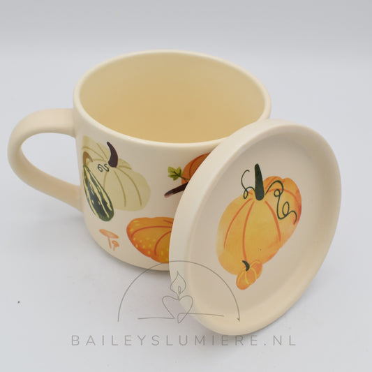 Herfst mok met pompoenprint.