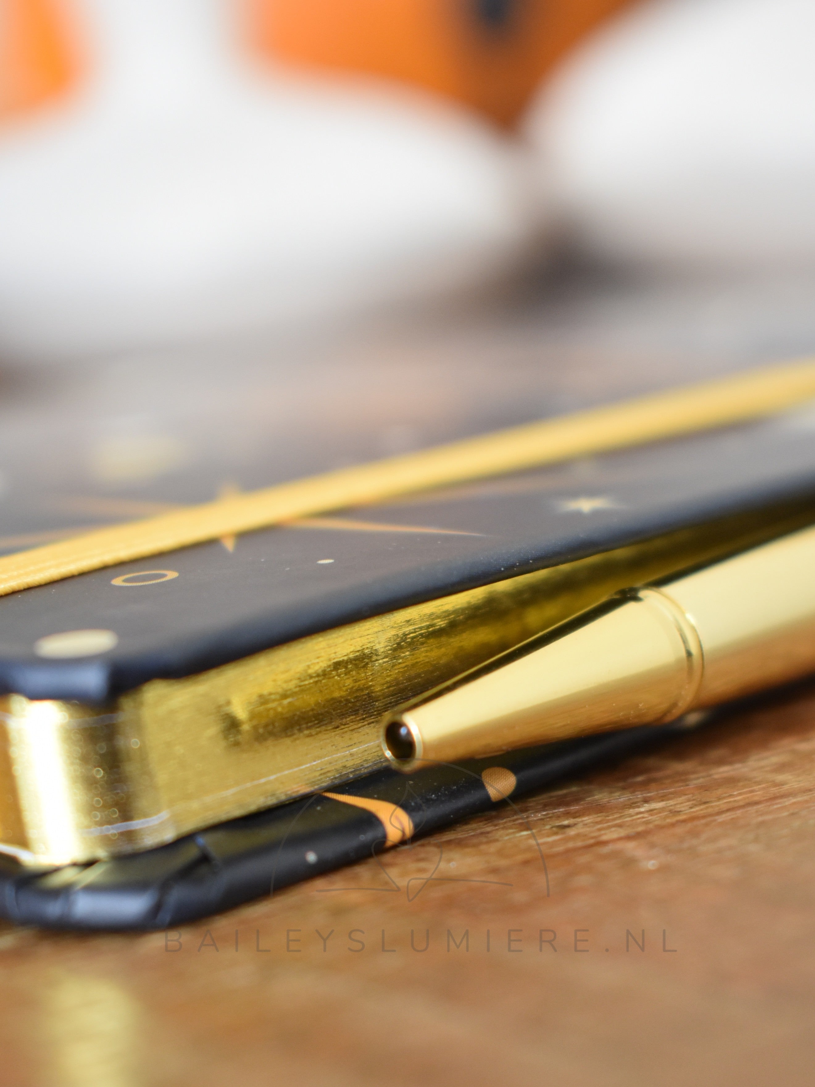 Luxe Journal “Leave a Little Sparkle”