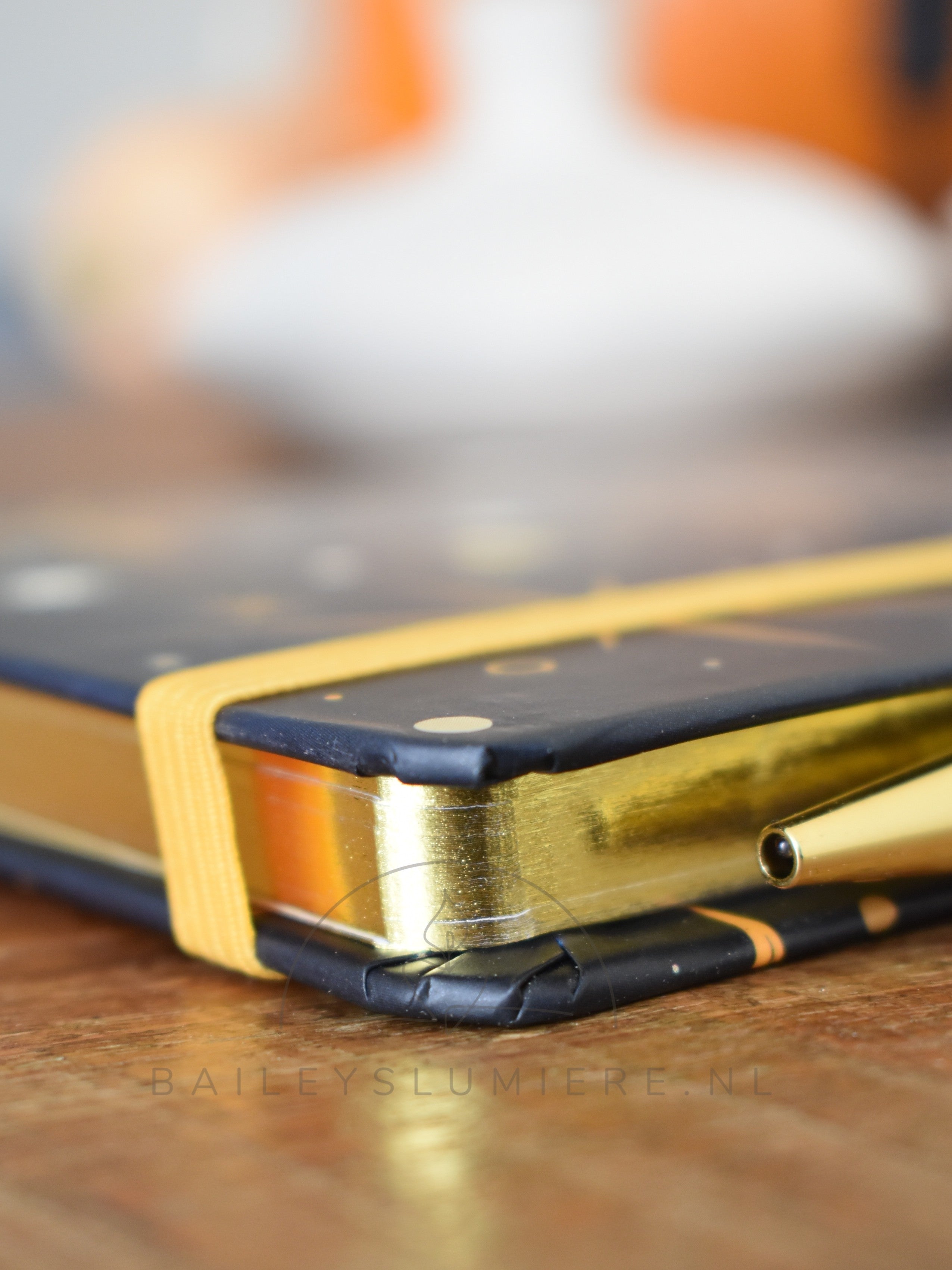 Luxe Journal “Leave a Little Sparkle”