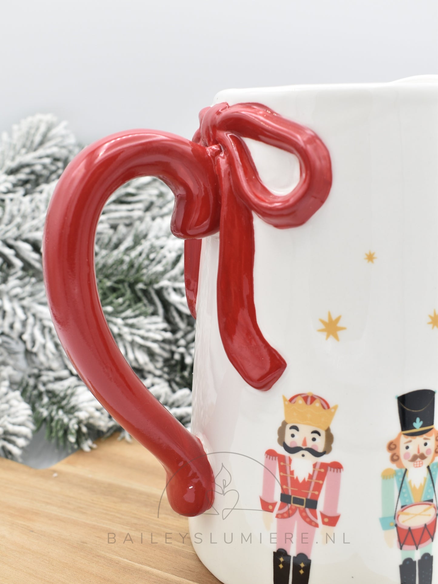 Notenkraker kerst kan met strik