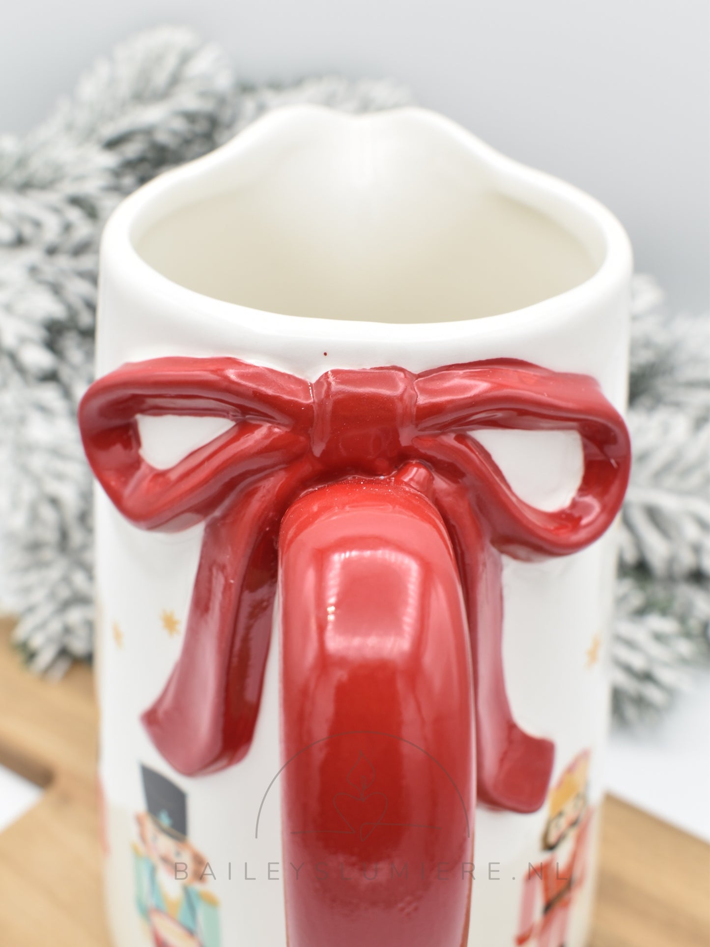 Notenkraker kerst kan met strik