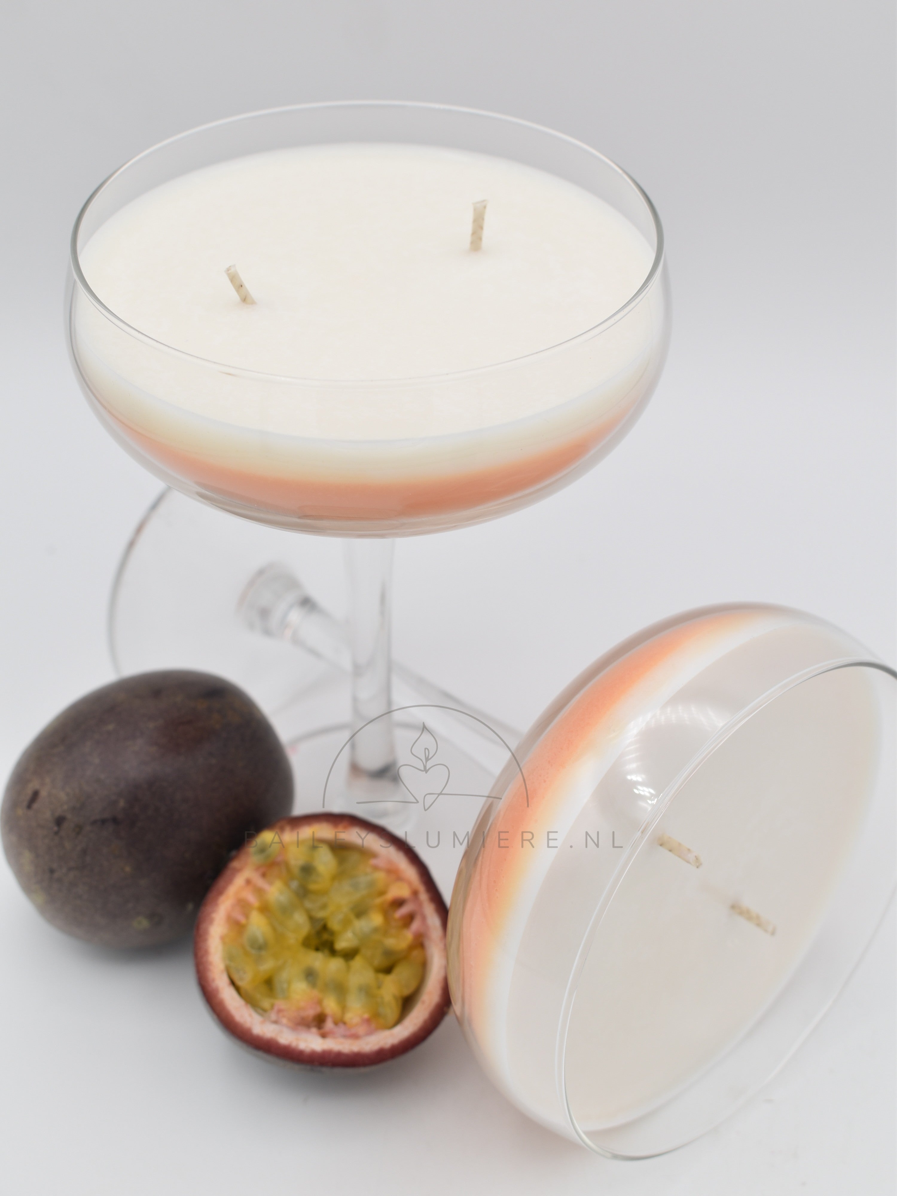 Pornstar Martini geurkaars – Luxe passievrucht cocktail kaars in glas