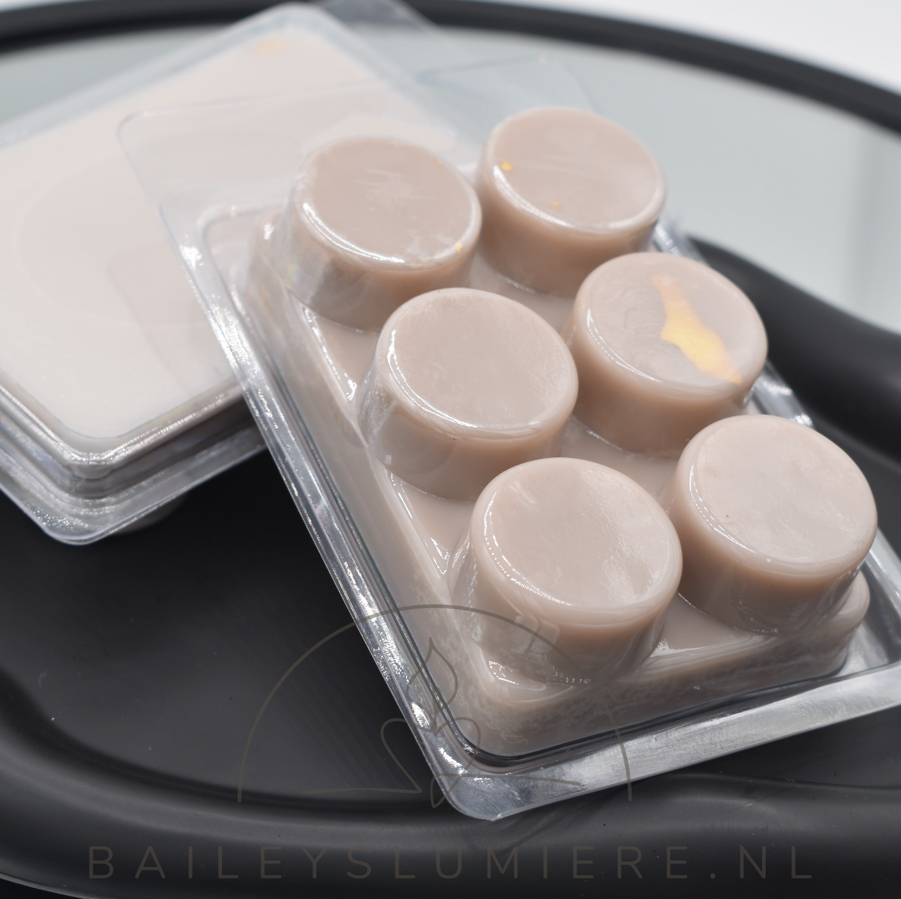 Irish Cream velvet waxmelt