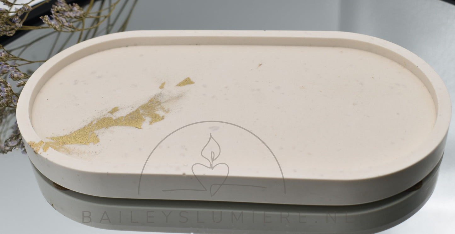 Organizer tray
