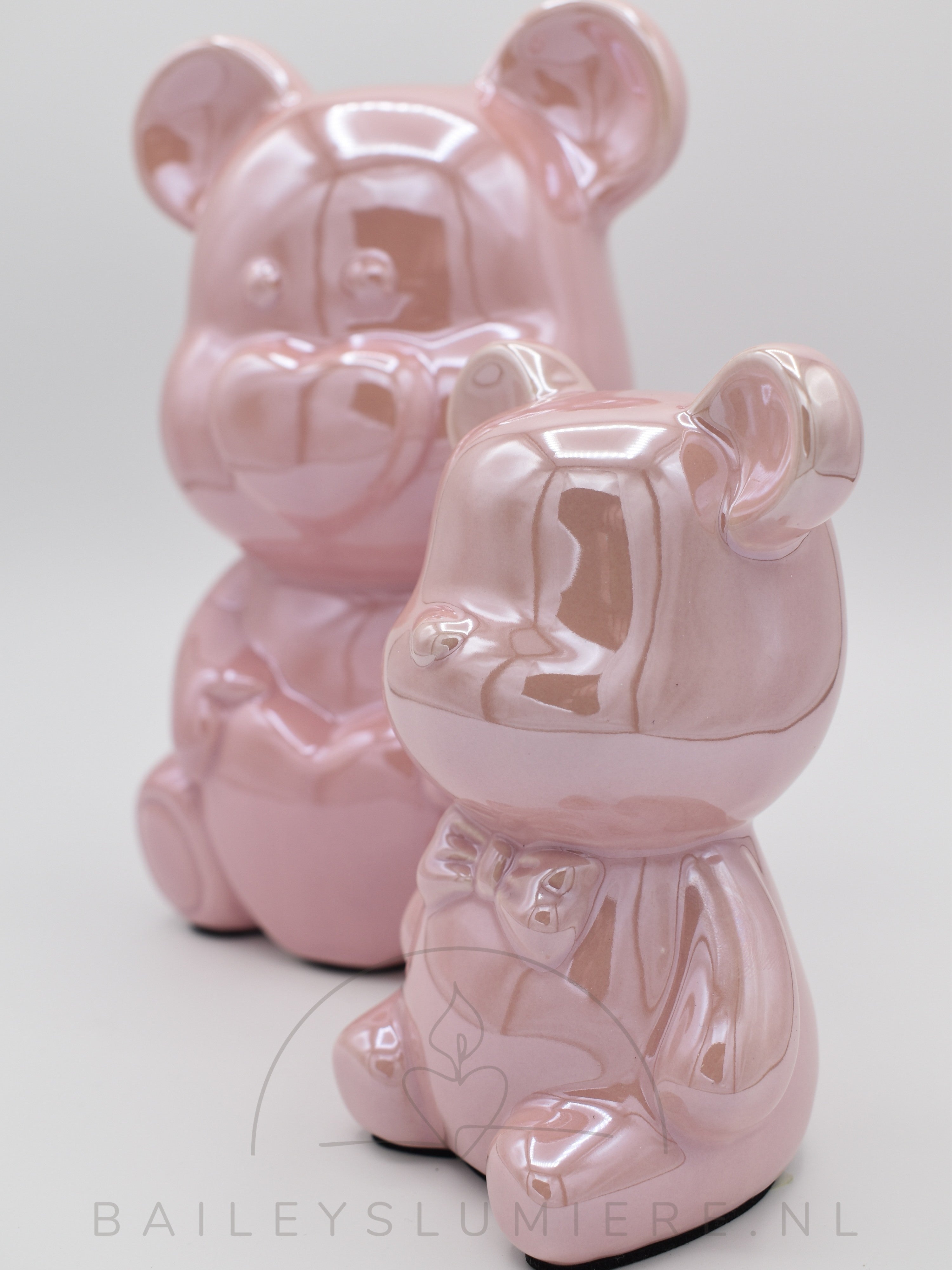 Keramische beer, zittend