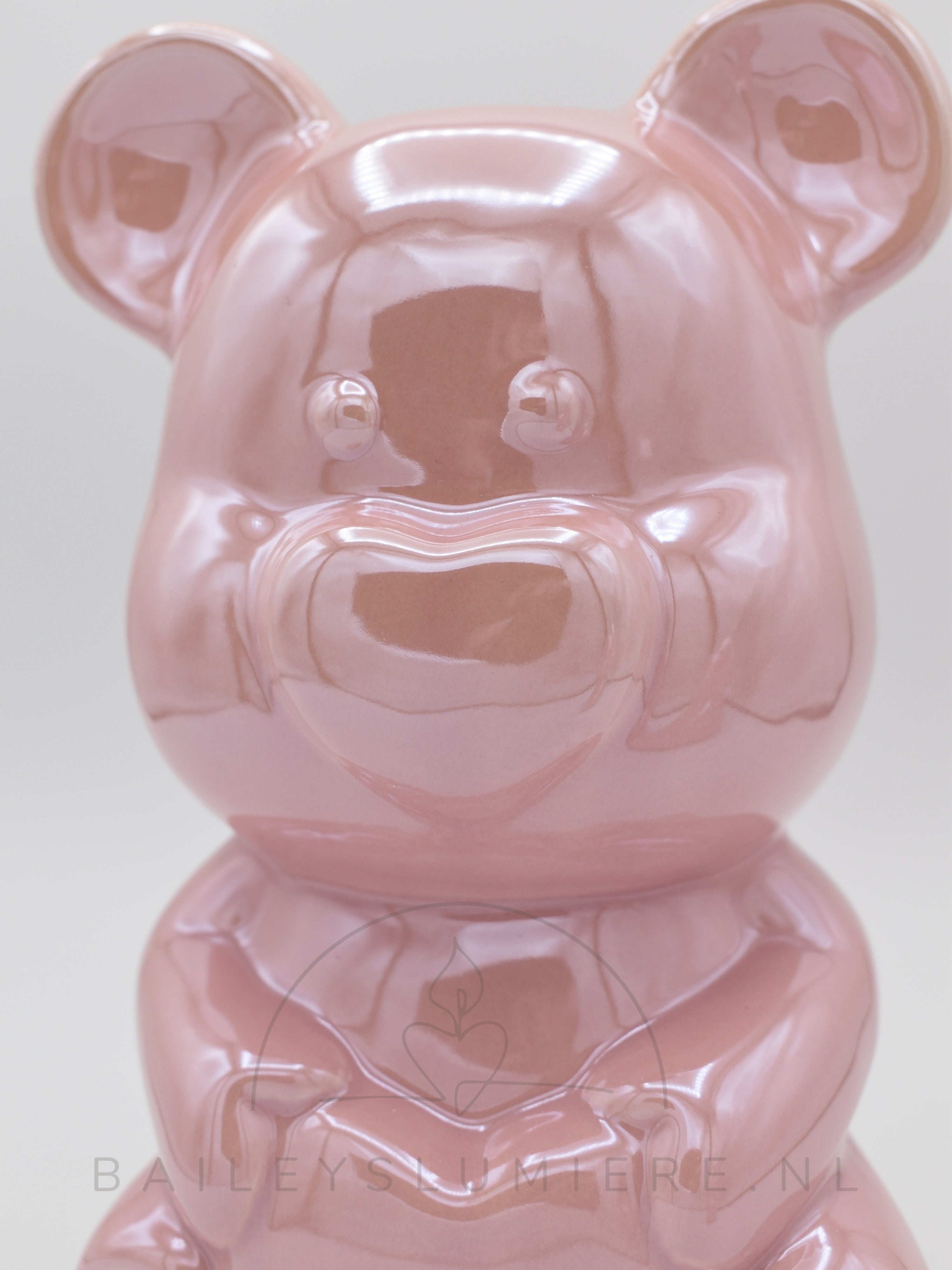 Keramische beer, zittend