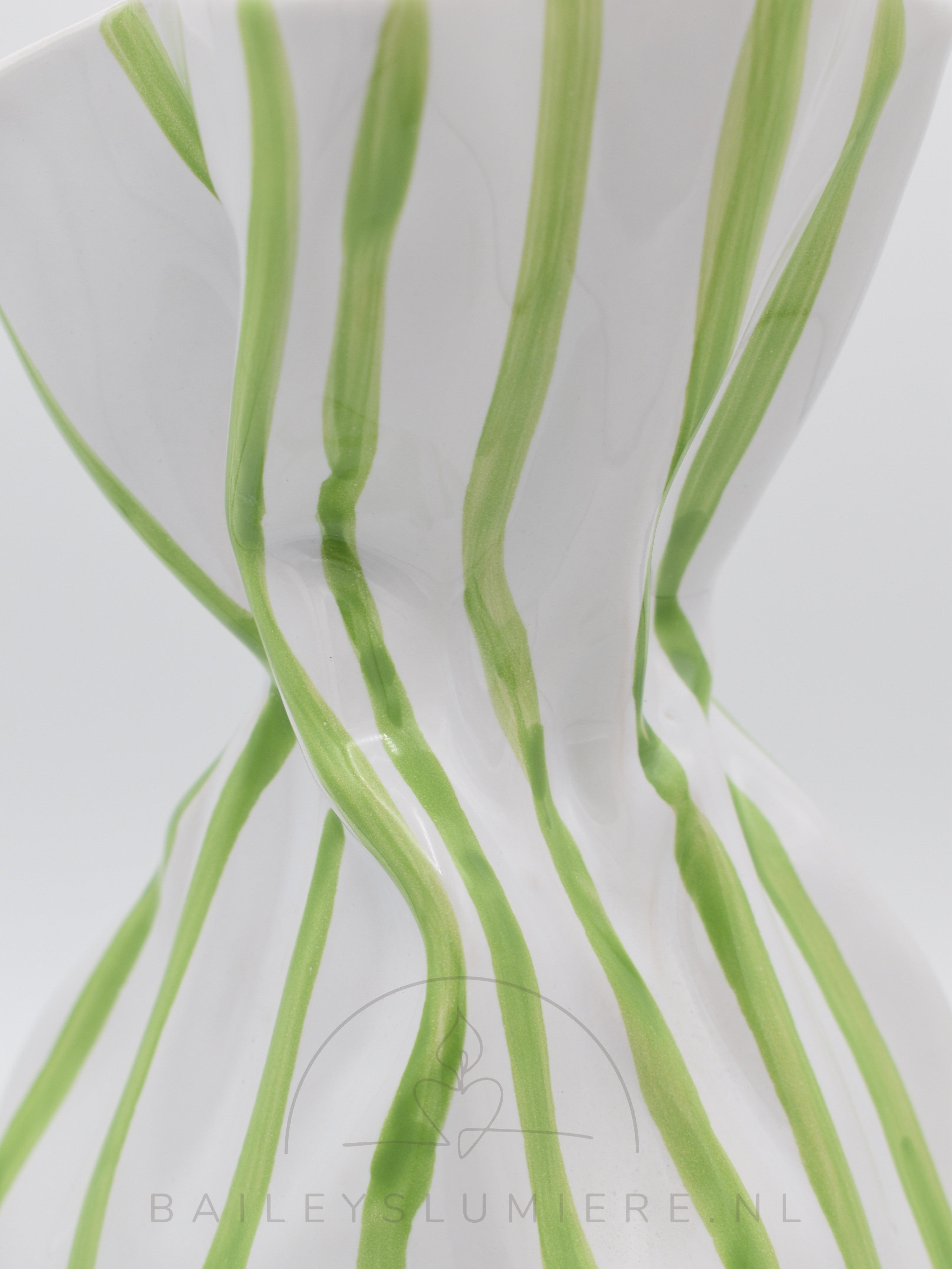 'Cadeau zakje' vaas, keramiek