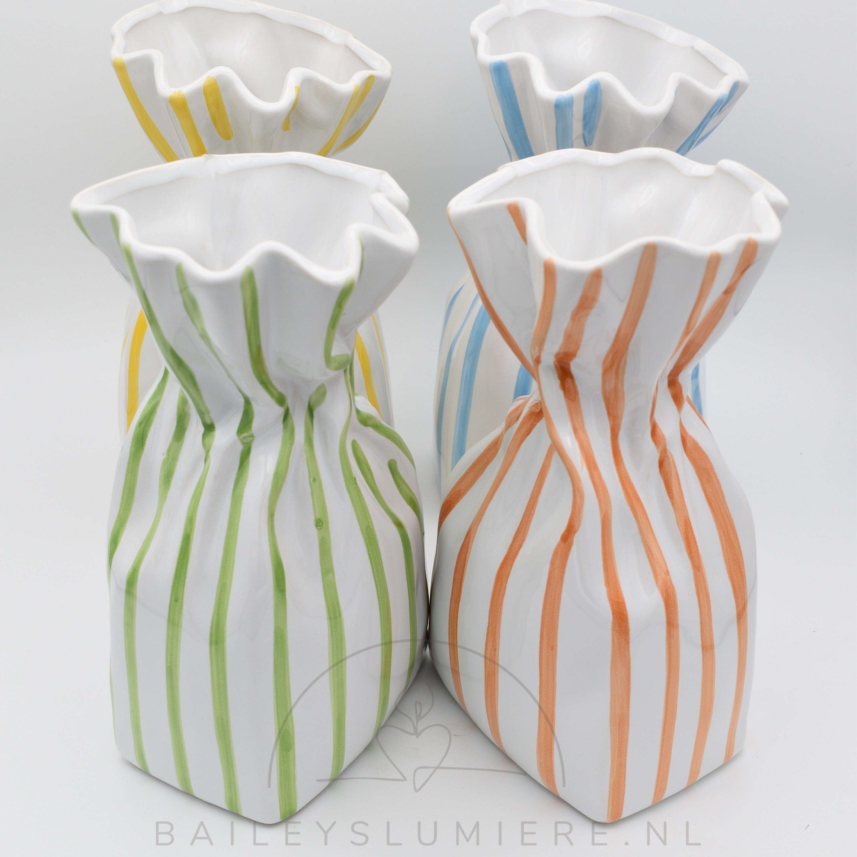 'Cadeau zakje' vaas, keramiek