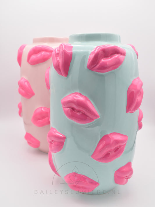 Lippen bloemen vaas