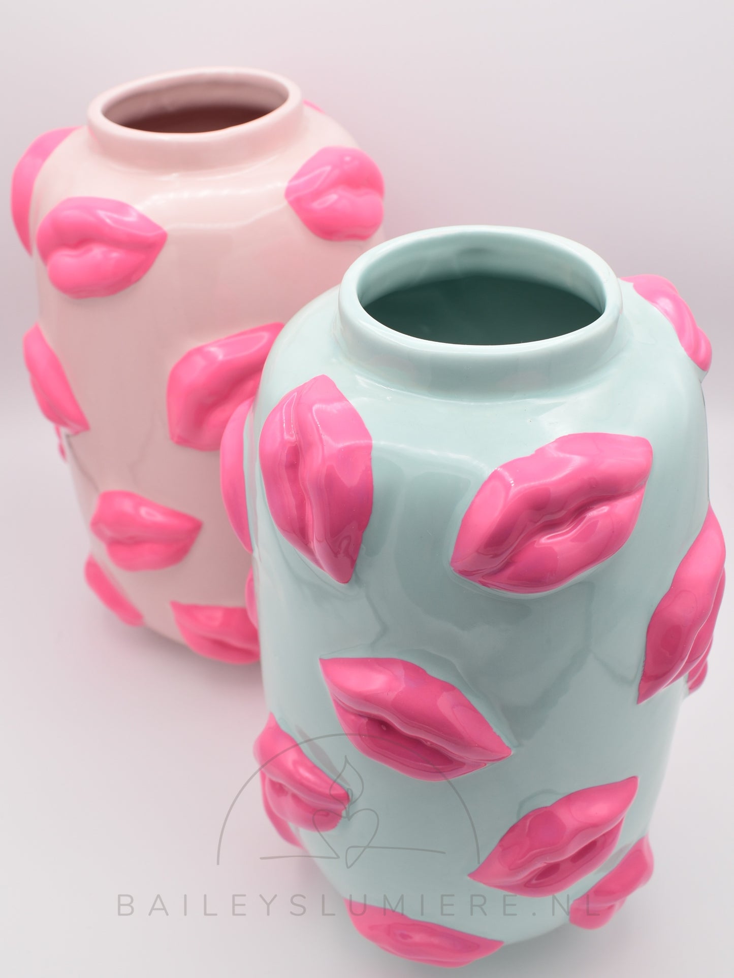 Lippen bloemen vaas