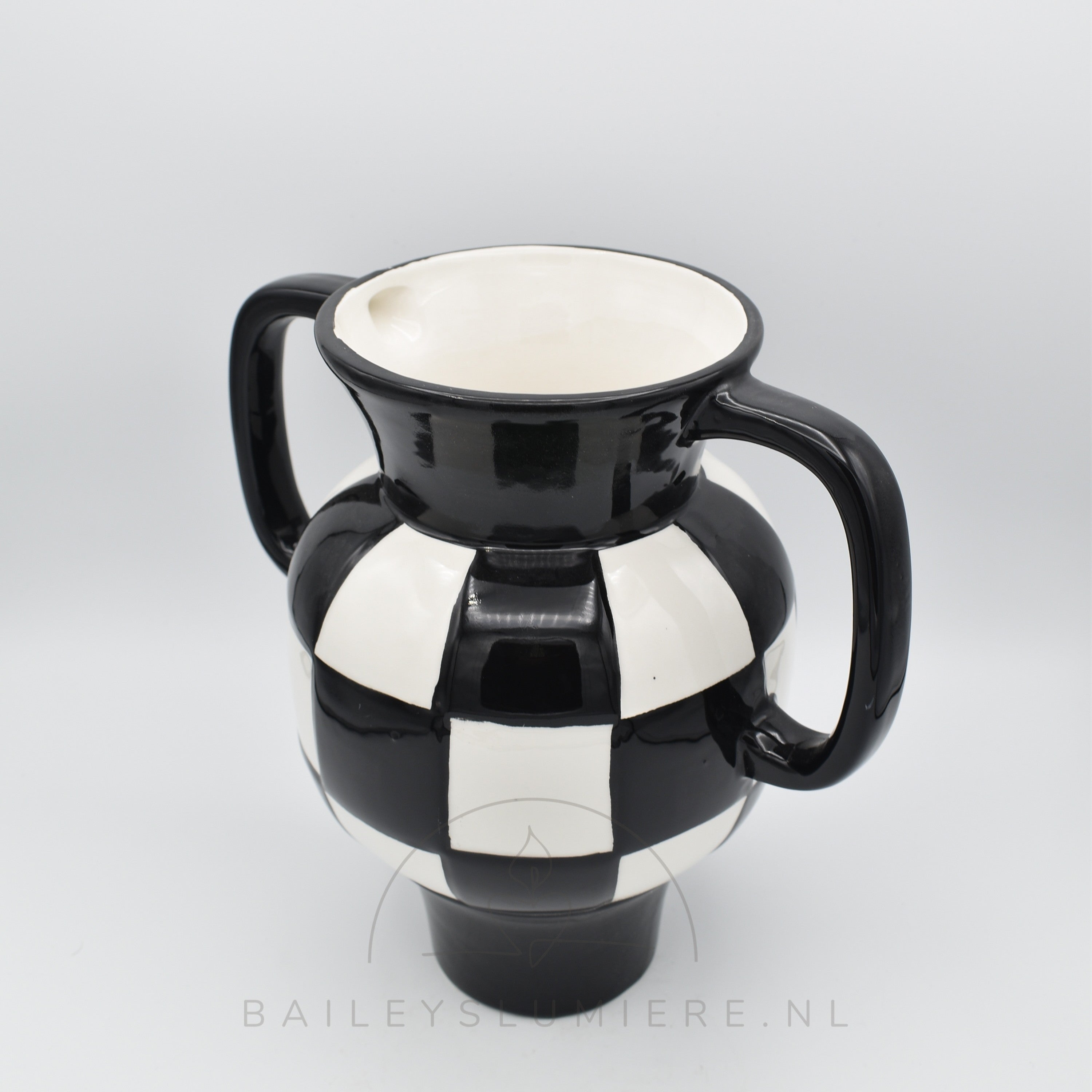 Geruite vaas, Romeinse stijl