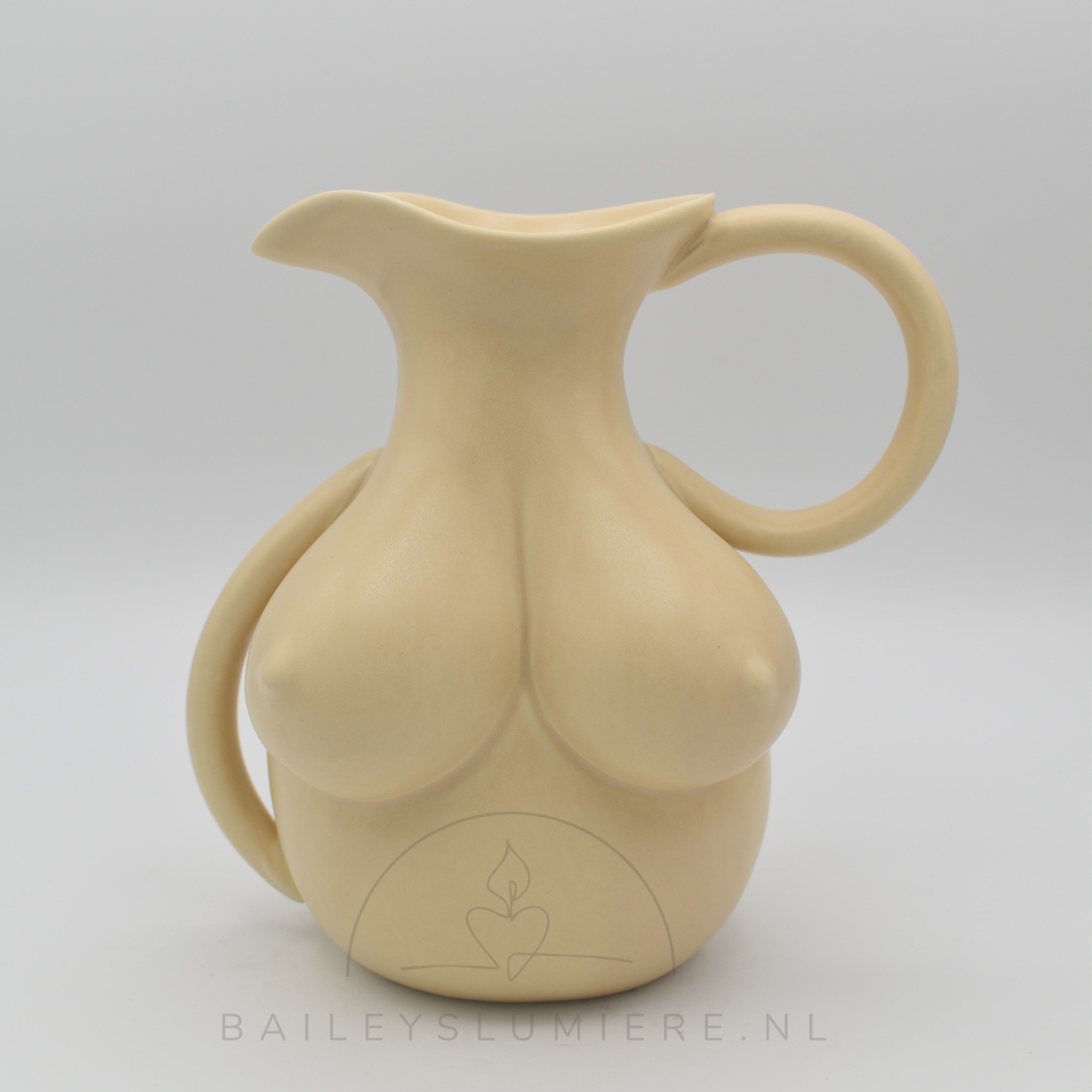 Borsten kan/vaas in 3 kleuren