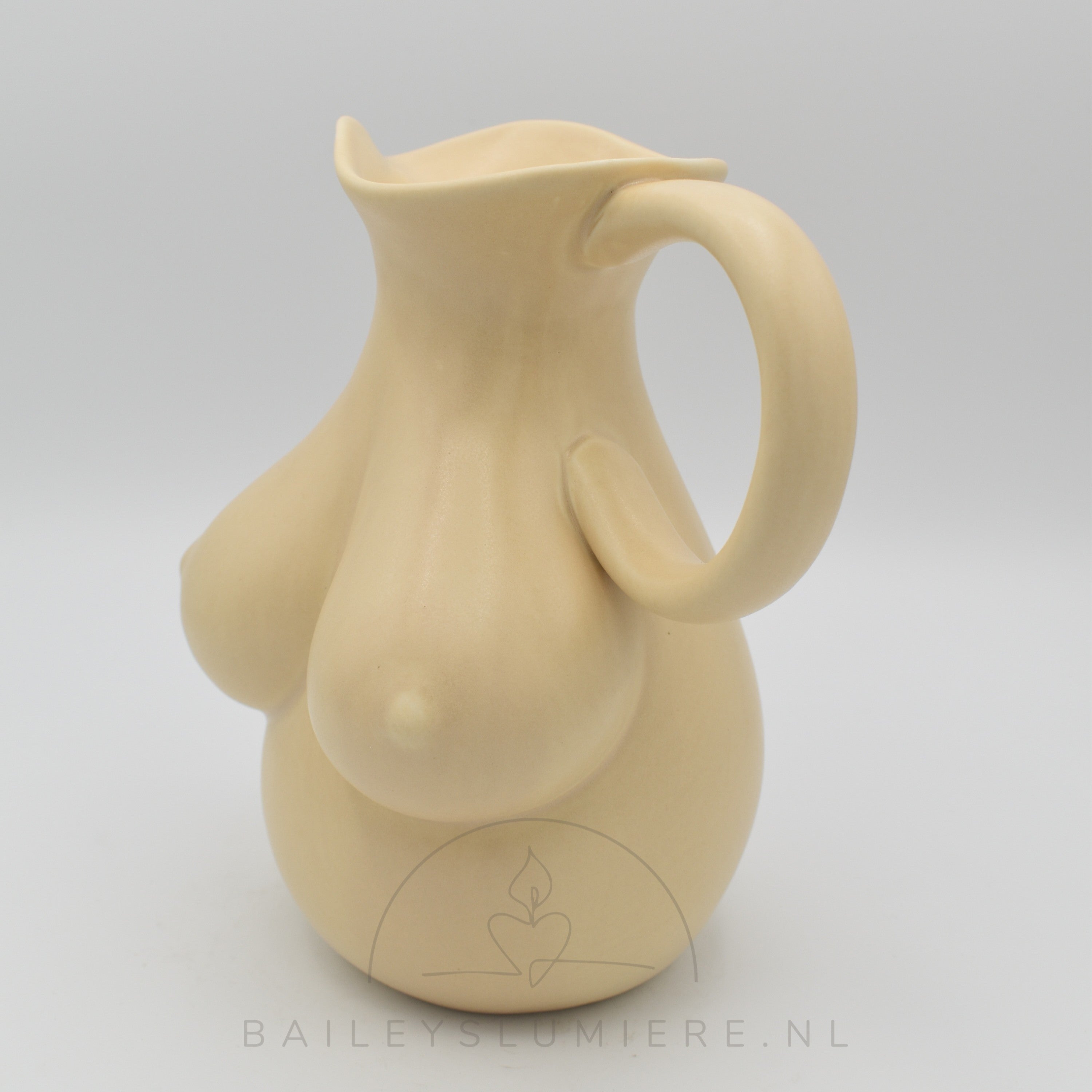 Borsten kan/vaas in 3 kleuren