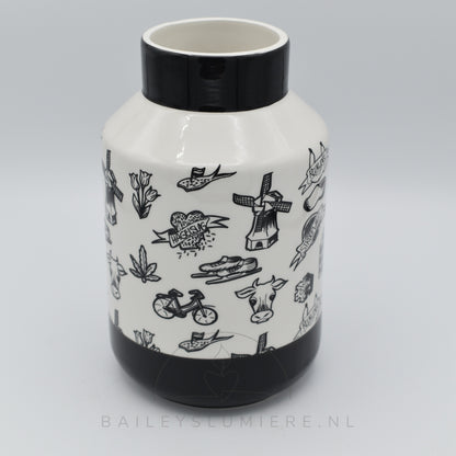 DUTCH style vaas